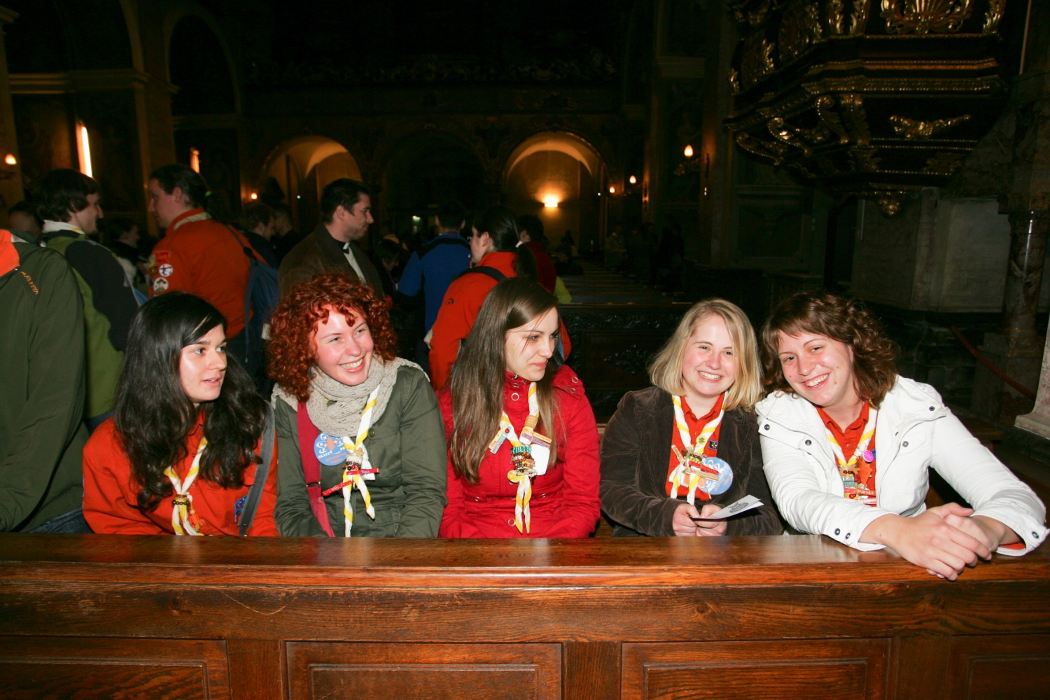 Fotoutrinki svete maše ob 20 letnici ZSKSS v ljubljanski stolnici.