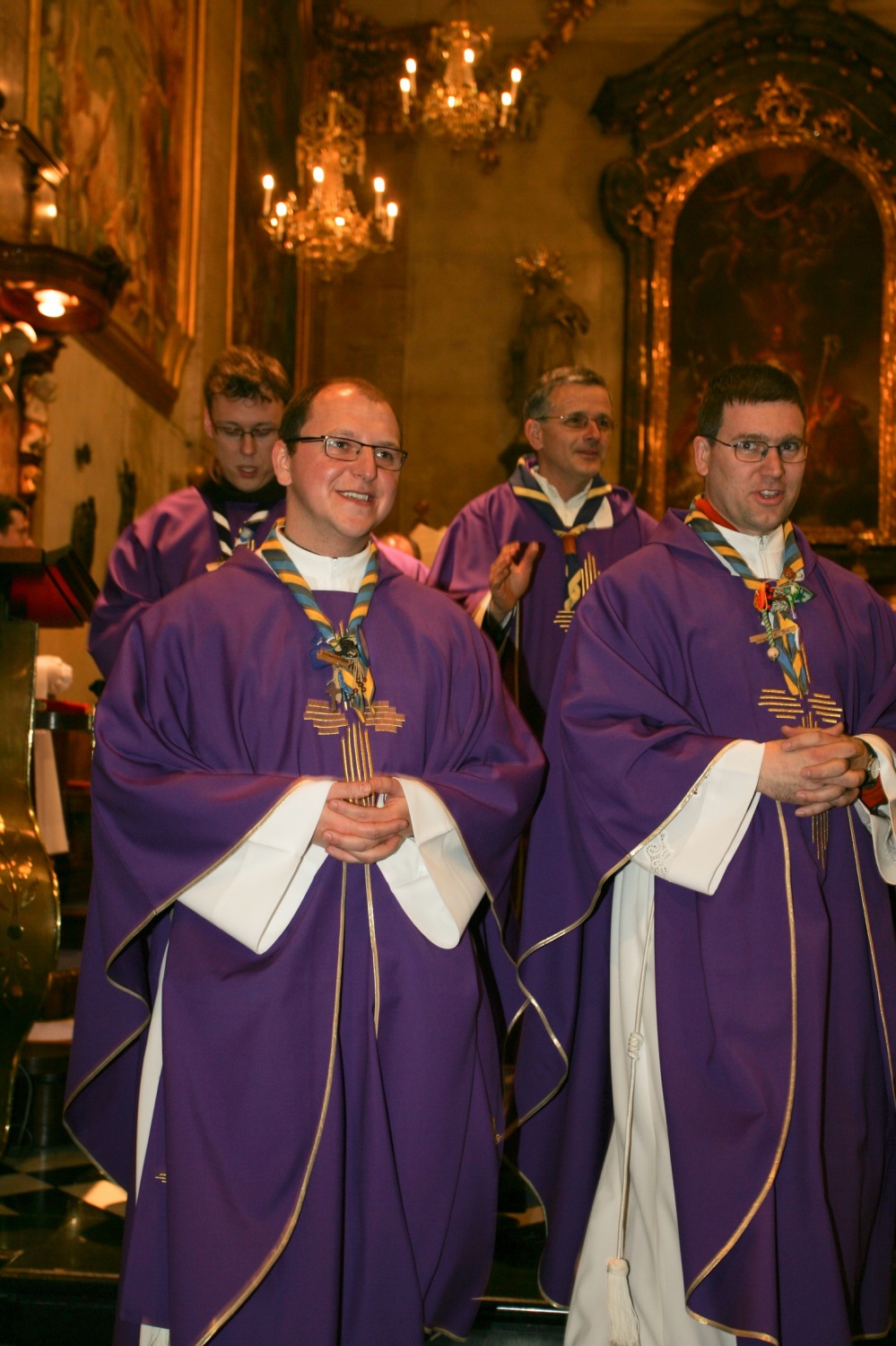 Fotoutrinki svete maše ob 20 letnici ZSKSS v ljubljanski stolnici.