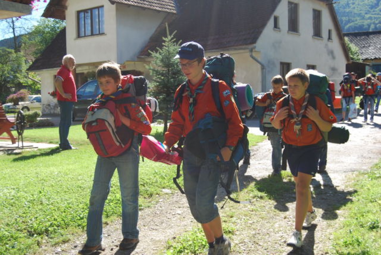 prihod, mimo najbližjega soseda, na tabroni prostor