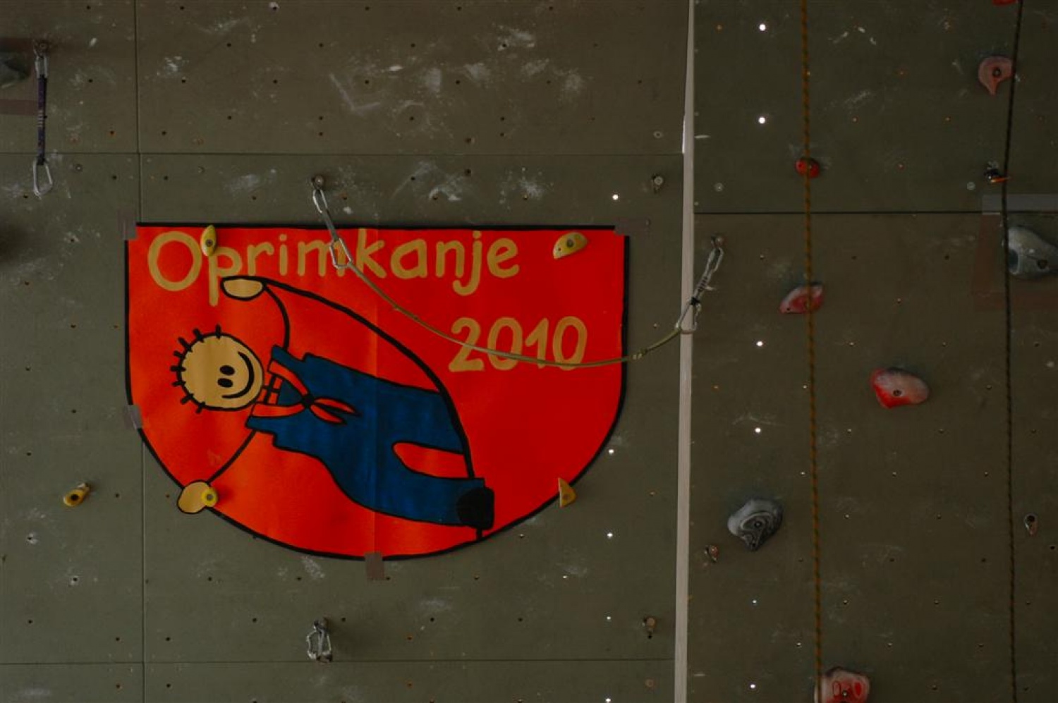 Letošnje Oprimkanje je za nami in zopet smo dobili naj oprimkarje in oprimkarice. V kraljevski PP kategoriji sta naslov ubranila Sara Jaklič (Škofja Loka 1) in Luka Boneš (Kranj 1), medtem ko smo v kategoriji IV pozdravili nova zmagovalca.