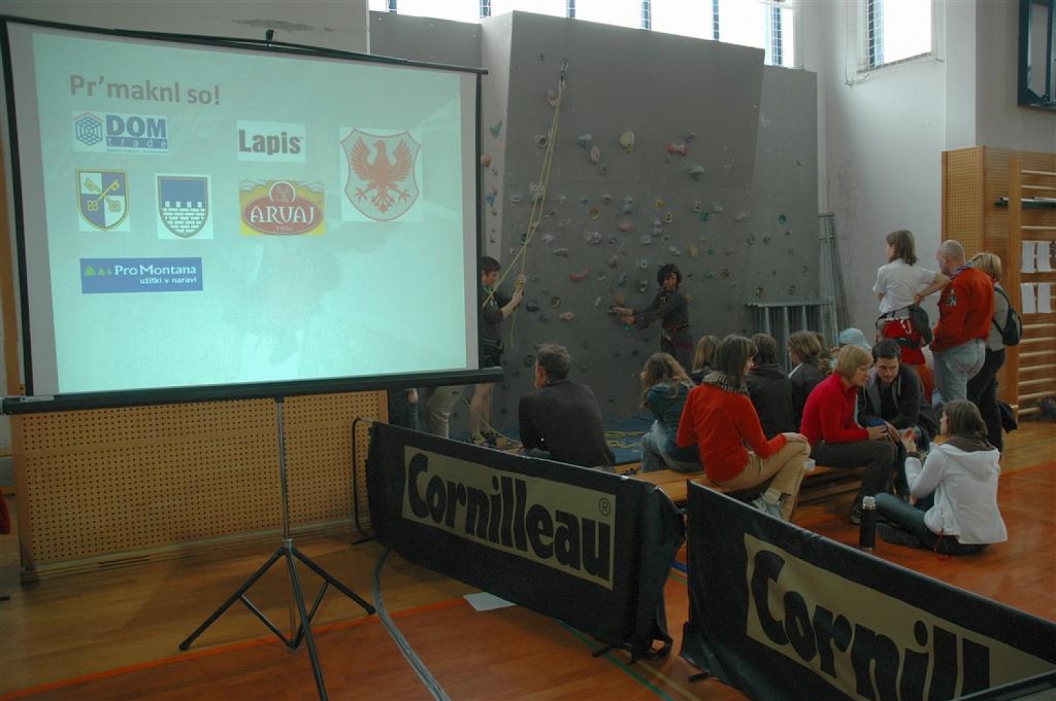 Letošnje Oprimkanje je za nami in zopet smo dobili naj oprimkarje in oprimkarice. V kraljevski PP kategoriji sta naslov ubranila Sara Jaklič (Škofja Loka 1) in Luka Boneš (Kranj 1), medtem ko smo v kategoriji IV pozdravili nova zmagovalca.