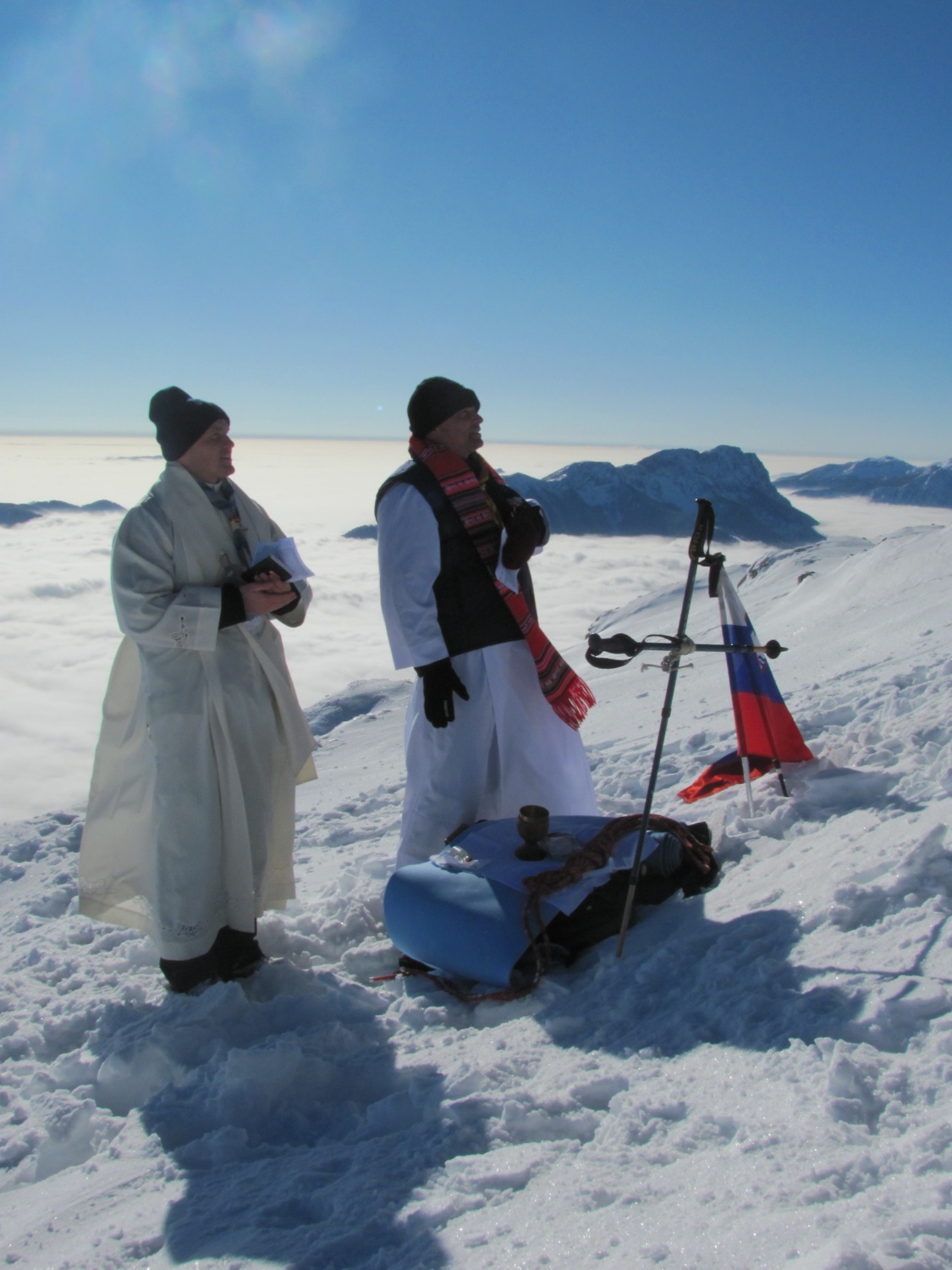 Sv. maša na vrhu Pece