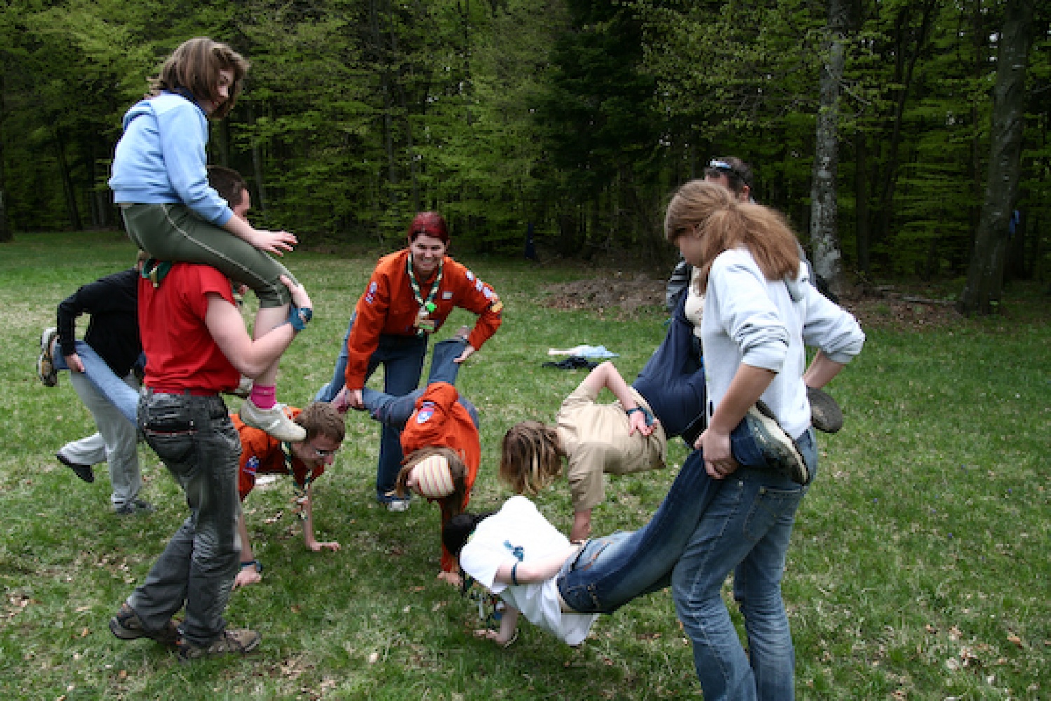 Aktivnosti na športnem dnevu postojnskega LUMBI klana.