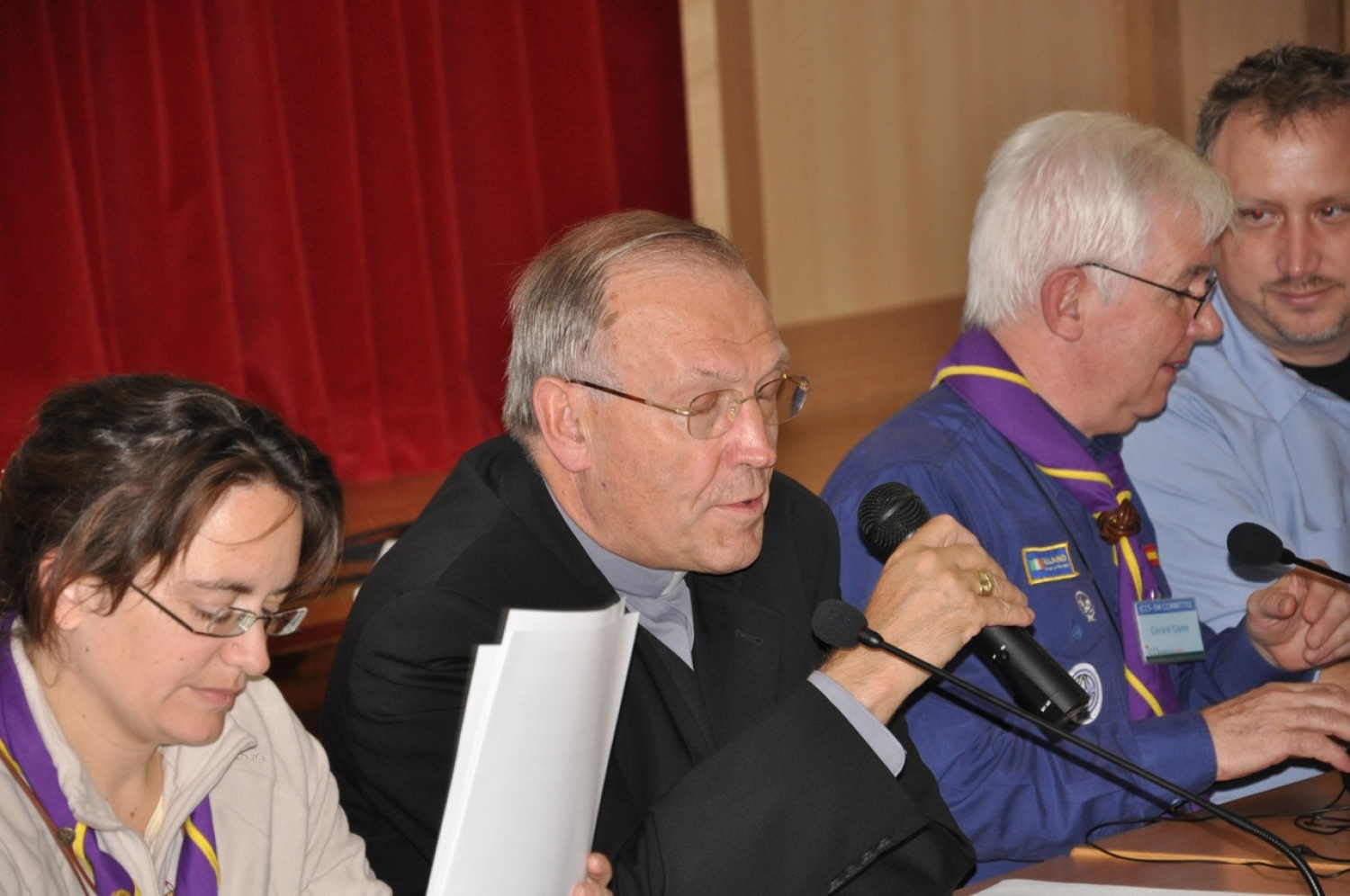 srečanje z nadškofom Stresom