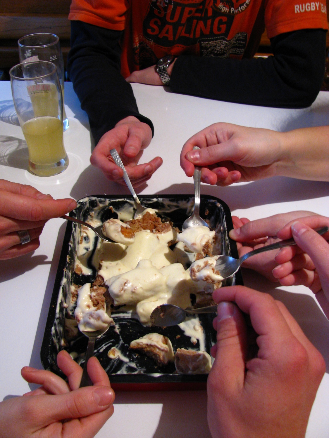 napad po zakopu sekire