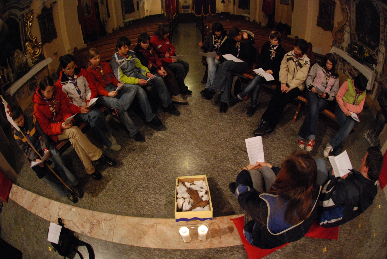 Galerija prikazuje IV-je  iz stega Cerkno 1, katere je obiskal Jezus, ki je na poti po Sloveniji.