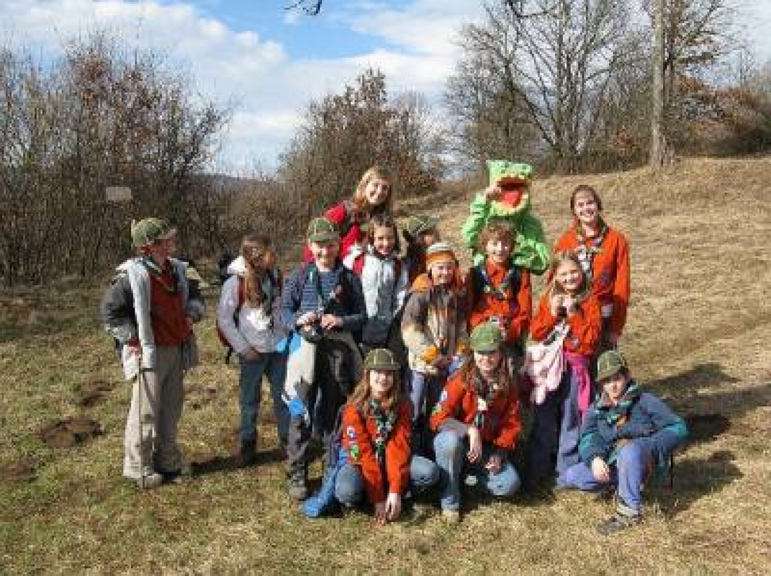 Grajski zmaji (ljubljana 2) vas tudi v novem skavtskem letu vabimo, da se nam pridružite na Zmajkotreku - skavtskem triatlonu, ki se bo letos spet odvijal na slikovitem ljubljanskem barju in Ljubljanici.
Kolo, čoln in orientacija - kombinacija, ki vas bo zagotovo prebudila iz zimskega spanja!
