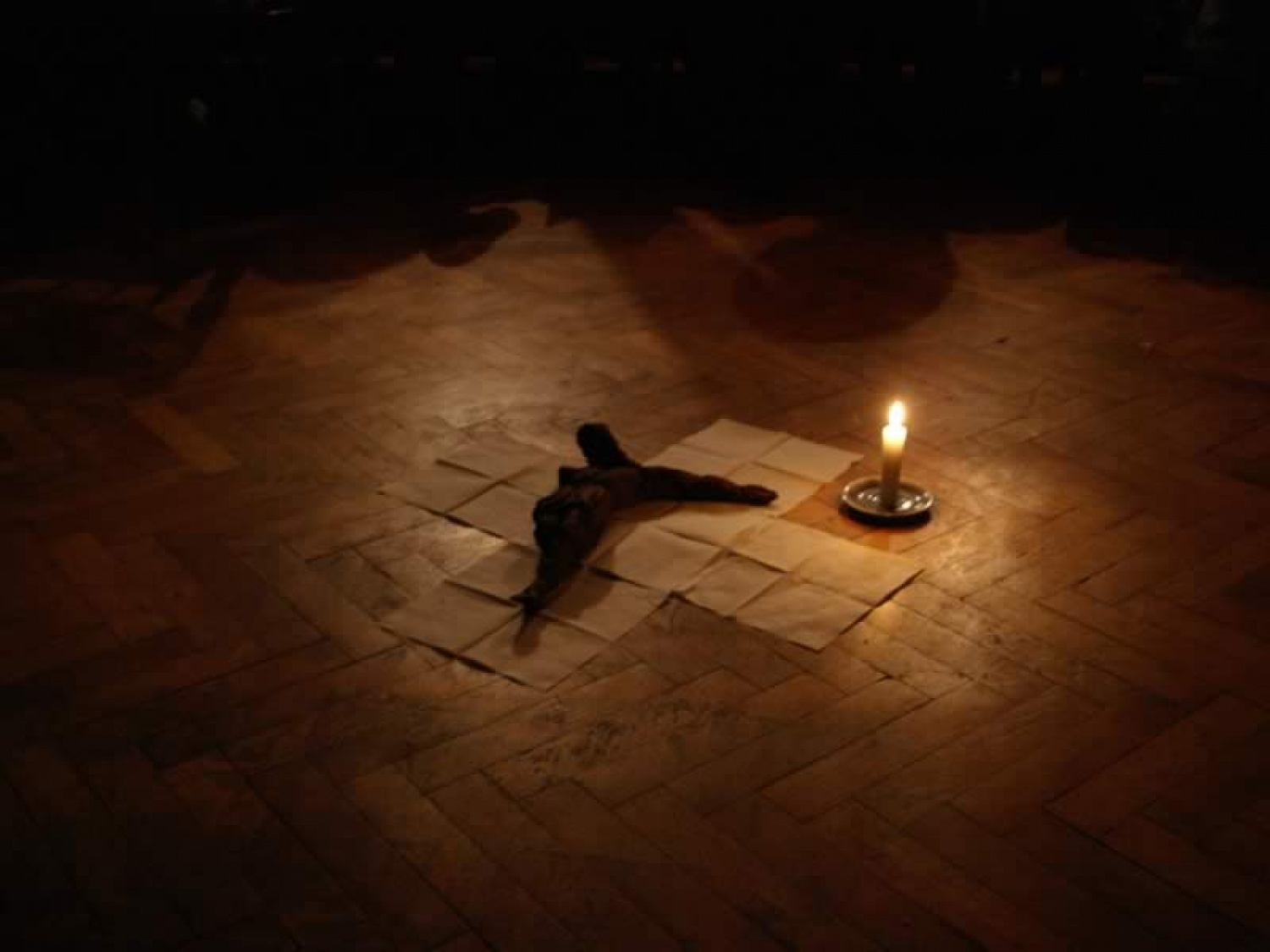 Na obisku smo imeli slabo opremljenega Jezusa. No, vsaj nogo bi lahko prinesel s sabo...