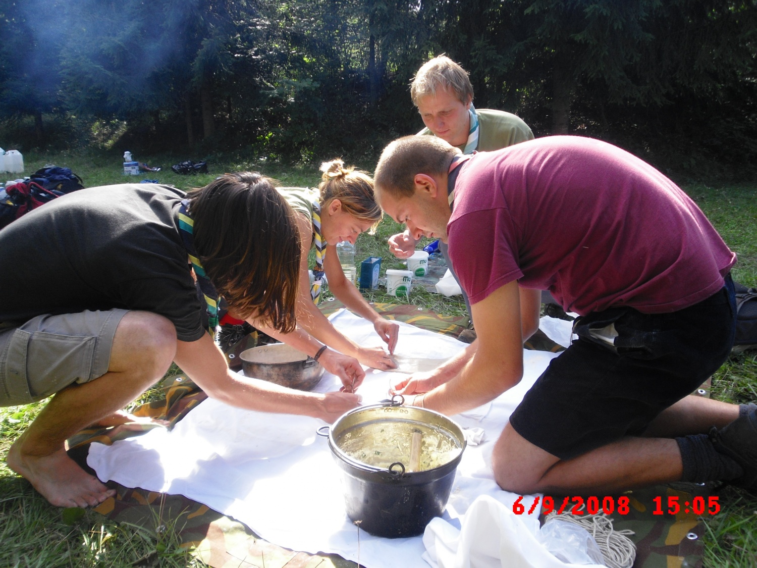 še to nadevamo... pa gremo :)