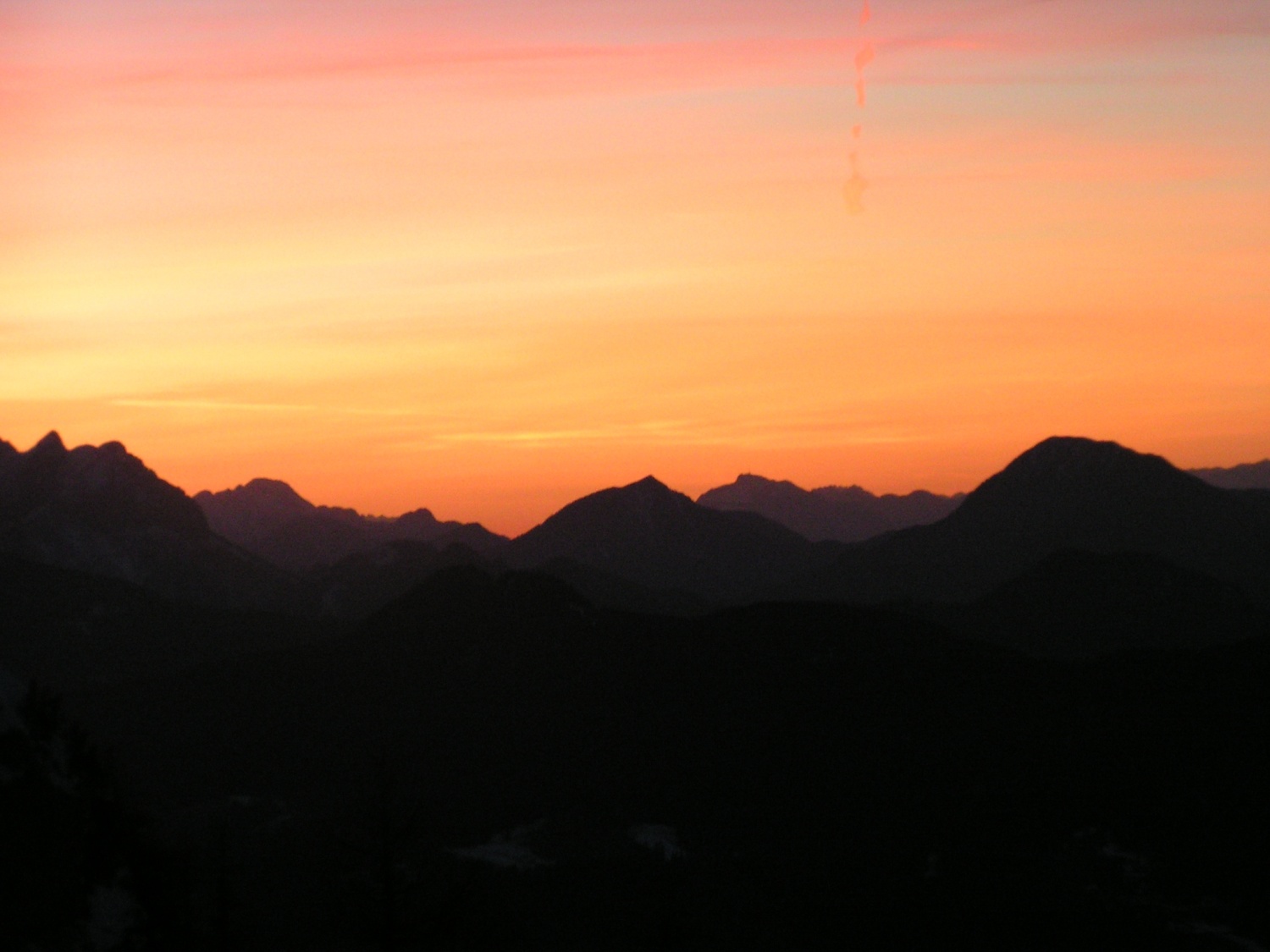 V galeriji lahko vidite nekaj utrinkov iz naše poti proti Raduhi, na njo in iz nje!