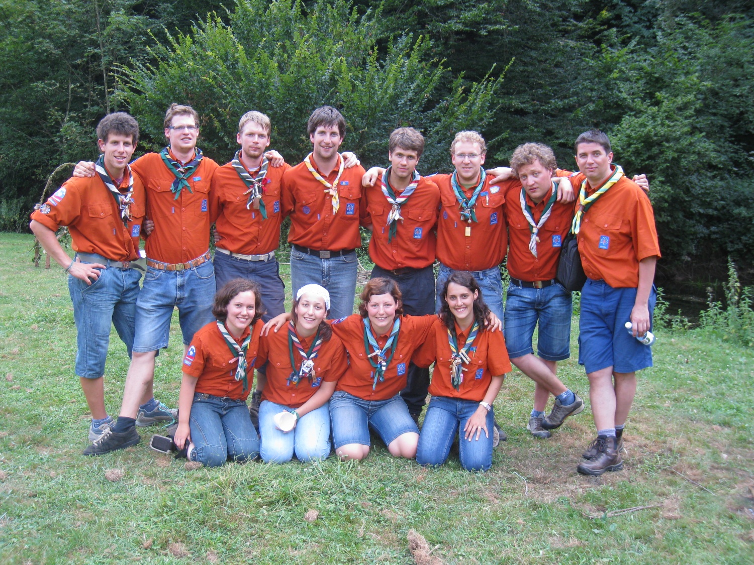 pa še ena družna voditeljska