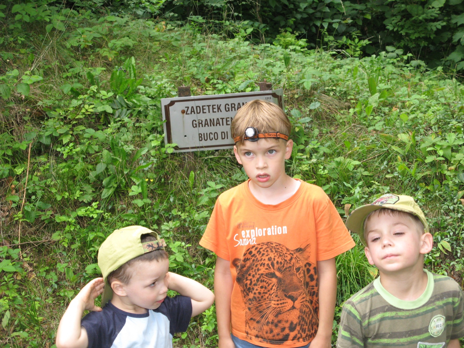 še z lučjo ne najdemo granate