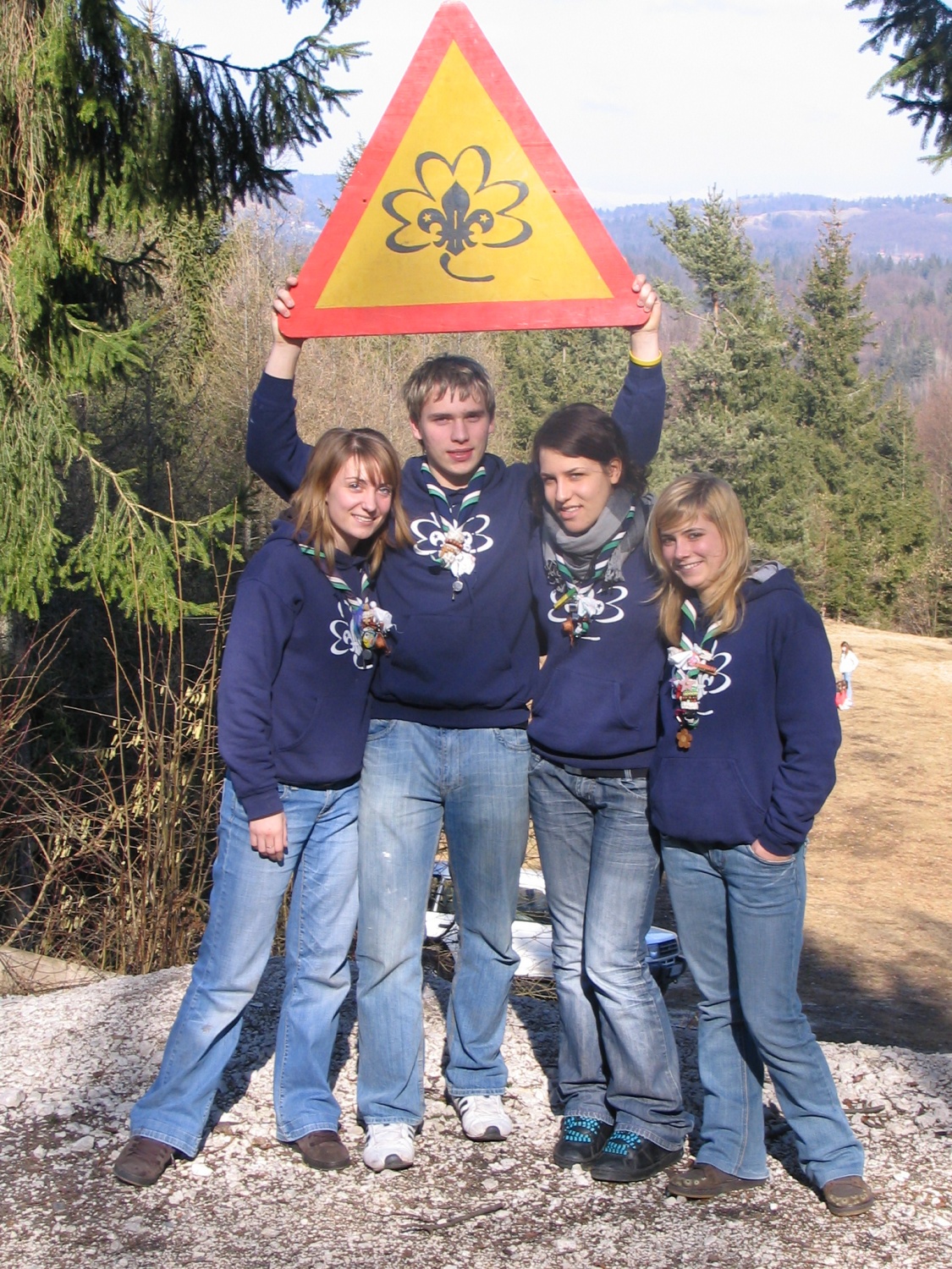 Utrinki iz zimovanja čete Utopljena riba Cerknica 1