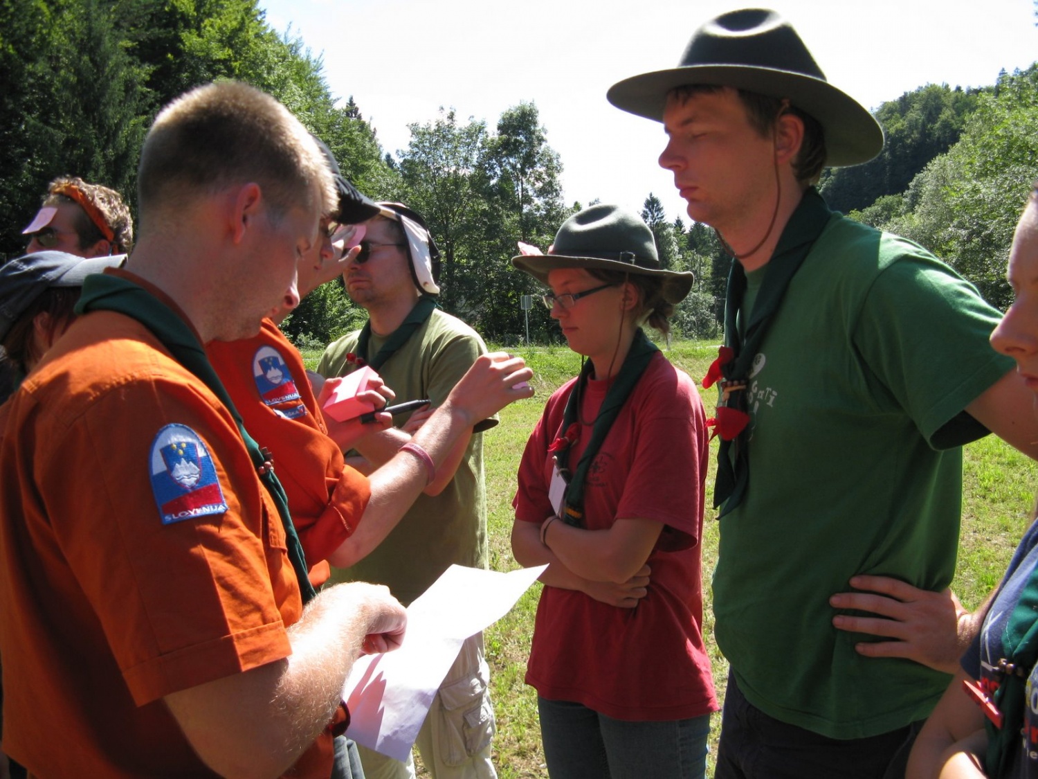 V tednu od 17. do 23. julija 2009 je po krajih med Blanco in Bregom nad dolino Save po poti lastne rasti in odkrivanja skrivnosti vzgoje in metode dela v veji PP pešačilo čez 30 »prilagojencev«.