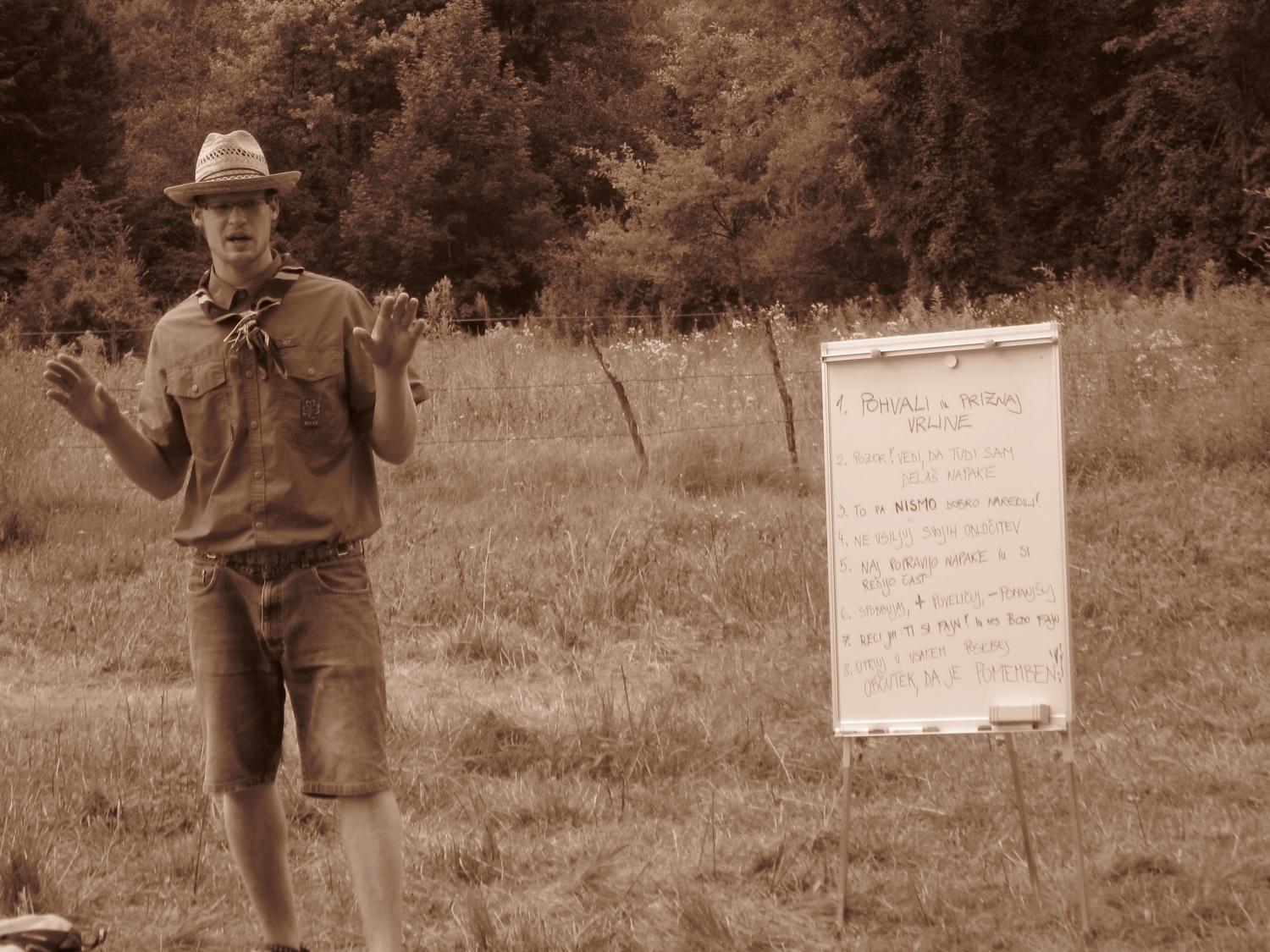 Danes se je končal prvi letošnji TZV, ki je potekal v Doljah pri Tolminu. 40 udeležencev in 8 voditeljev je preživelo teden nepozabnih skavtskih dogodivščin. 
Več o njih pa naj povedo naslednja pesem in nekaj slikovnih utrinkov.