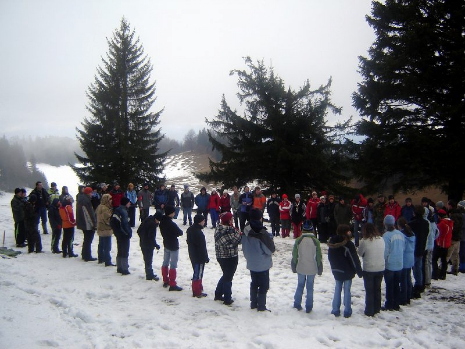 Vzpon na Paški kozjak, postavljanje bivakov, spust nazaj v Vitanje