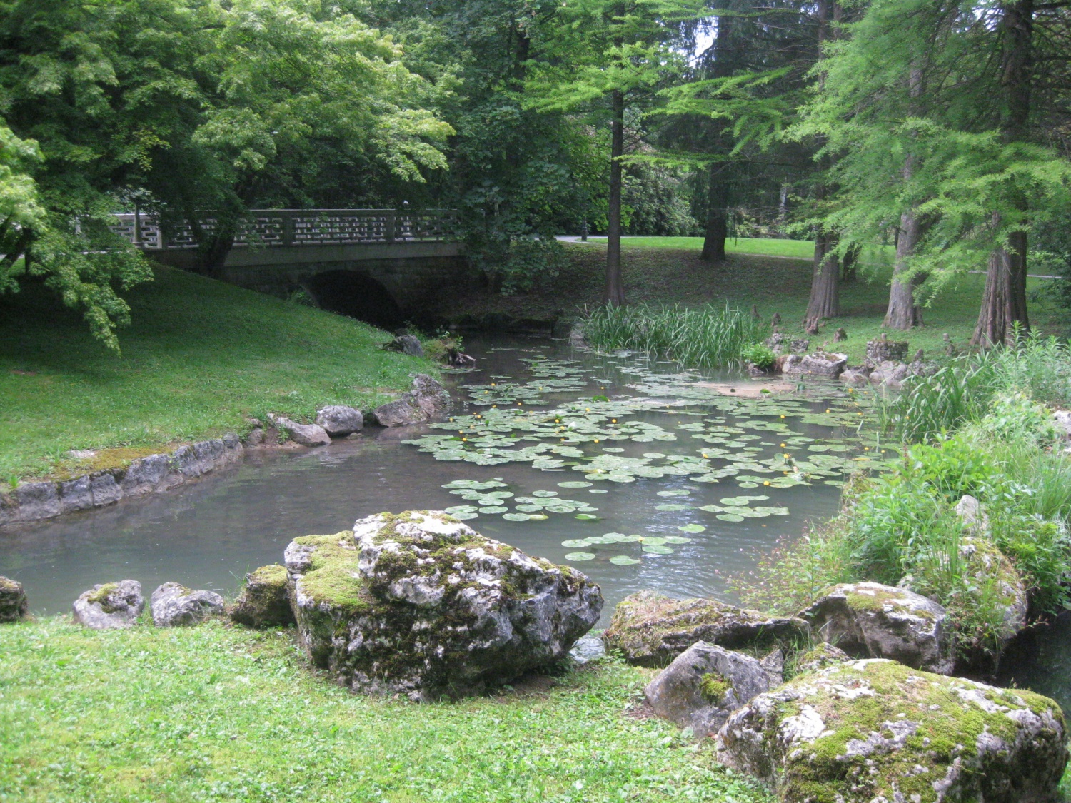 Vrtovi in jezera na Brdu