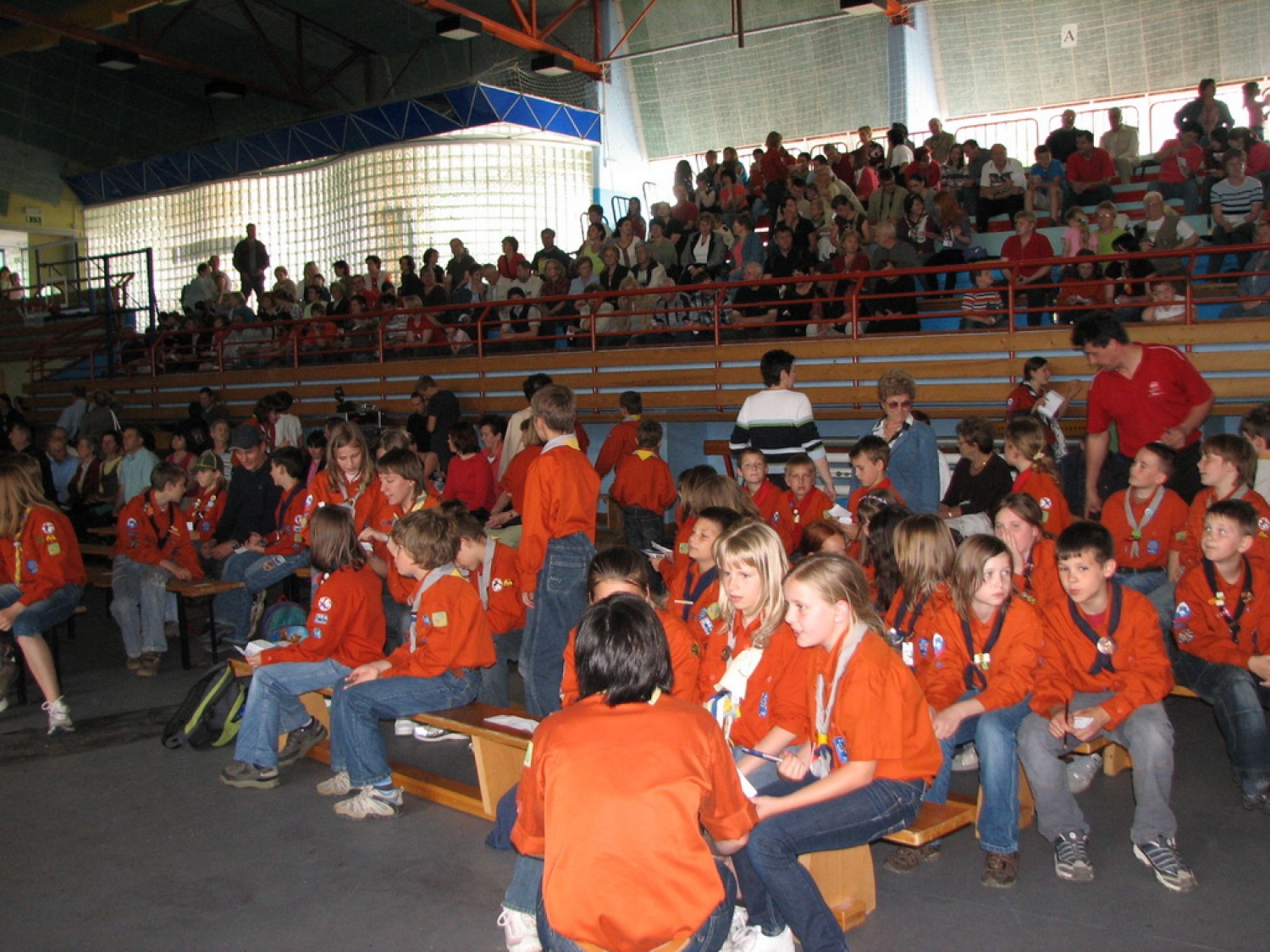 Veliko nas je bilo ...