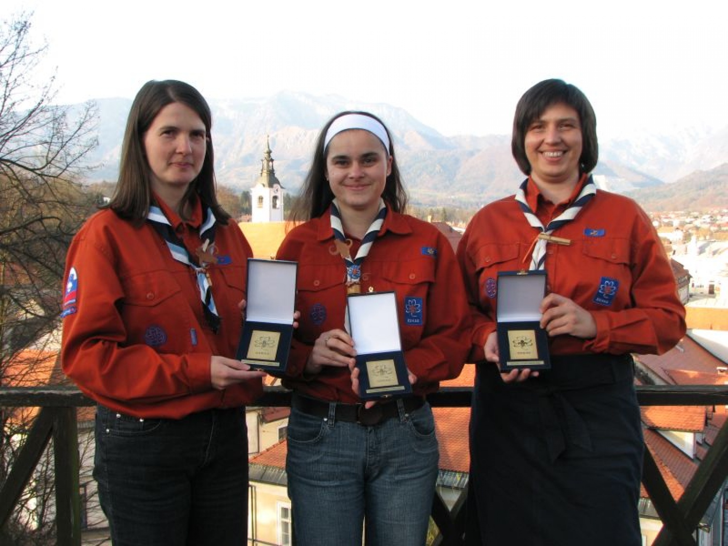 Špela, Erika, Urša z zlatimi znaki - Mali grad, Kamnik