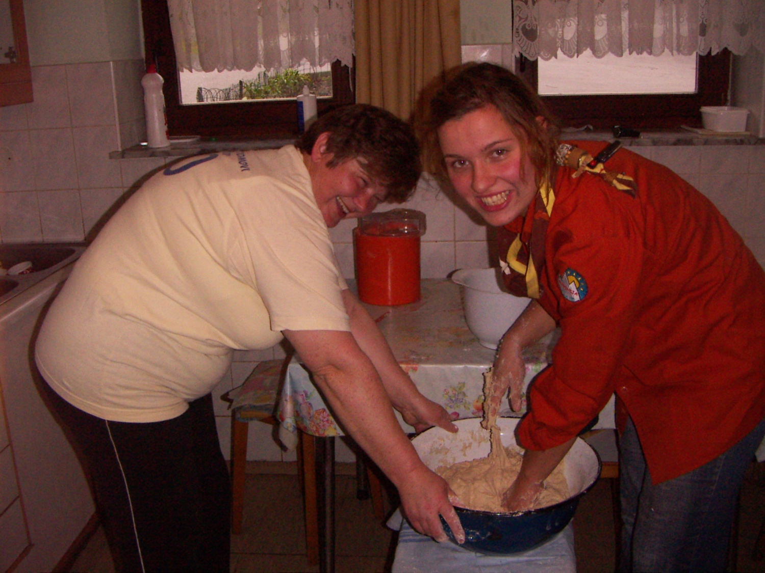 Slike z nočne pustolovščine ptujskega klana