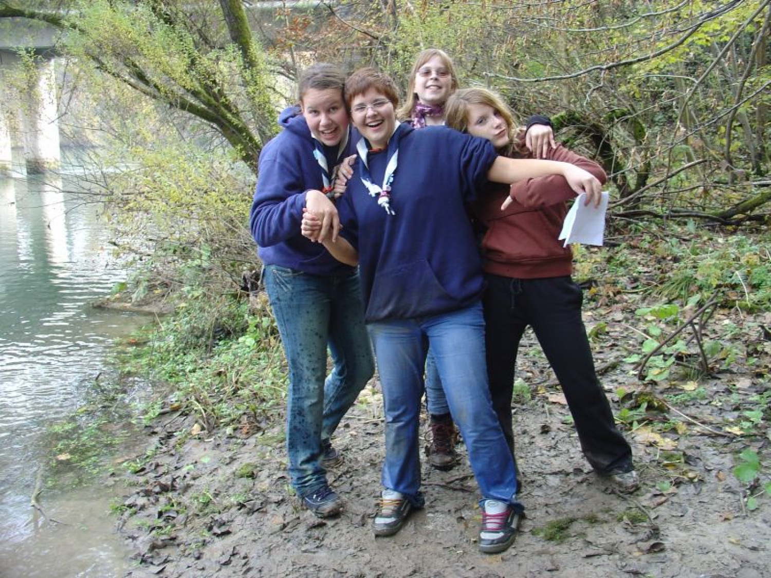 kako smo Kamničani jesenovali v naši skavtski hiši v Trbojah