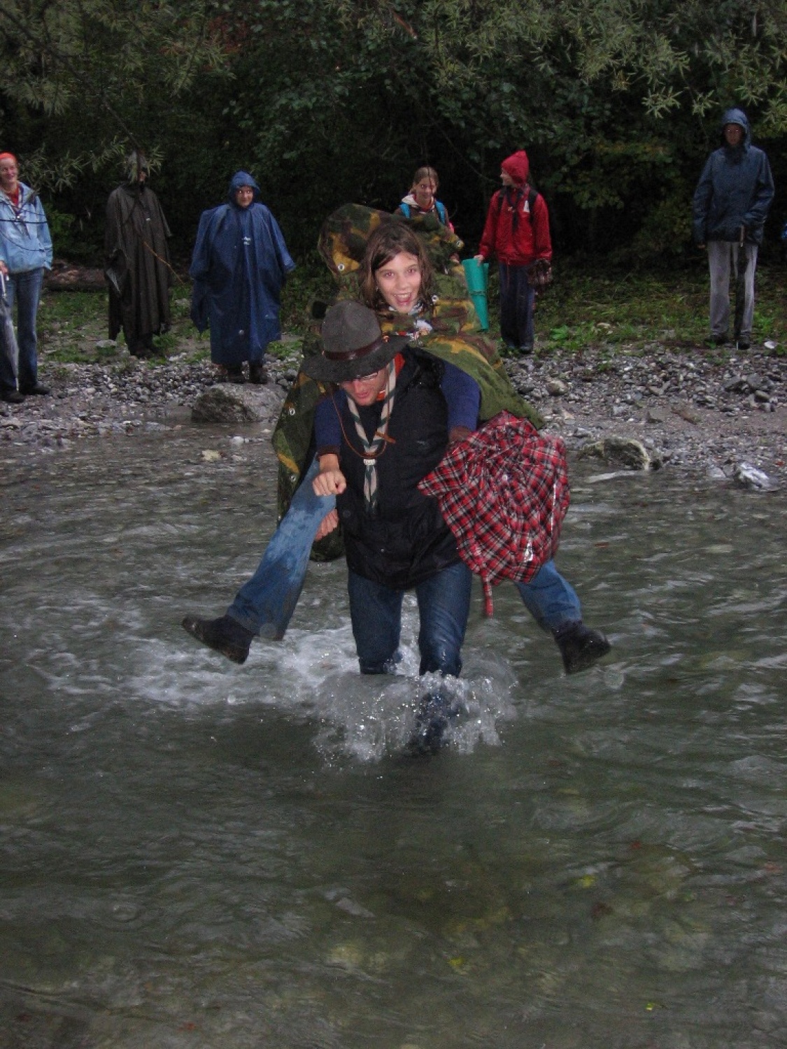 da eni ostanejo suhi, se drugi žrtvujejo