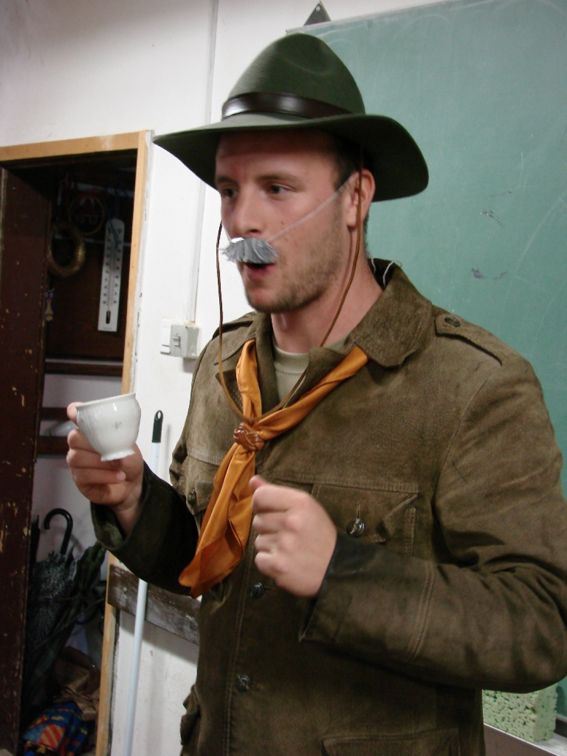 Baden-Powell ob angleškem čaju