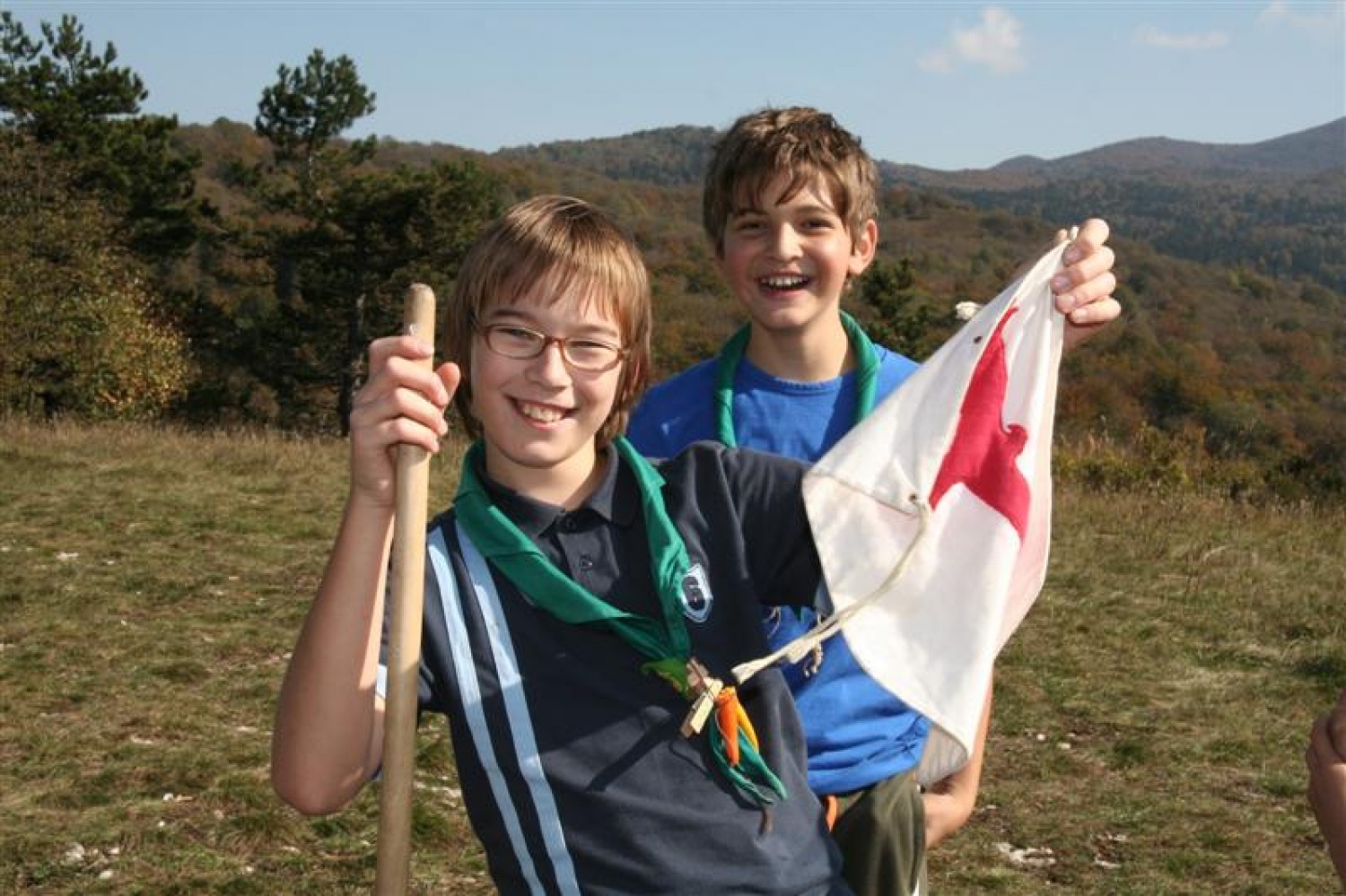 Slike s prehodov in začetka skavtskega leta stega Postojna 1