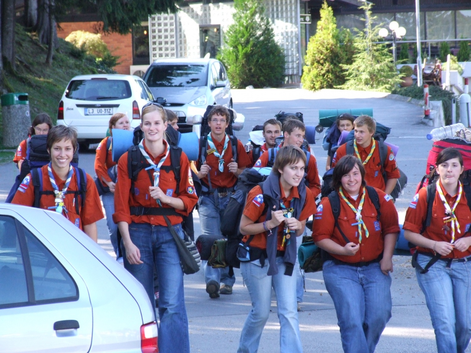 Pa pojdimo na pohod...pa vsi v krojih