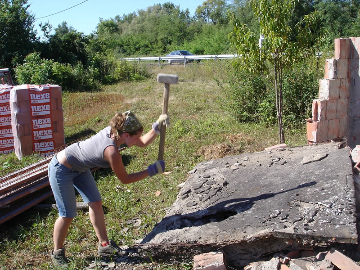 Nekdo je težil Mateji...