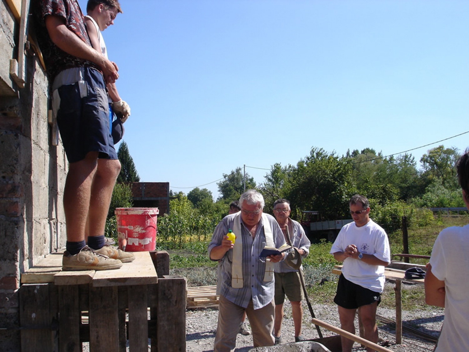 Žegn pred vlivanjem betonske plošče.