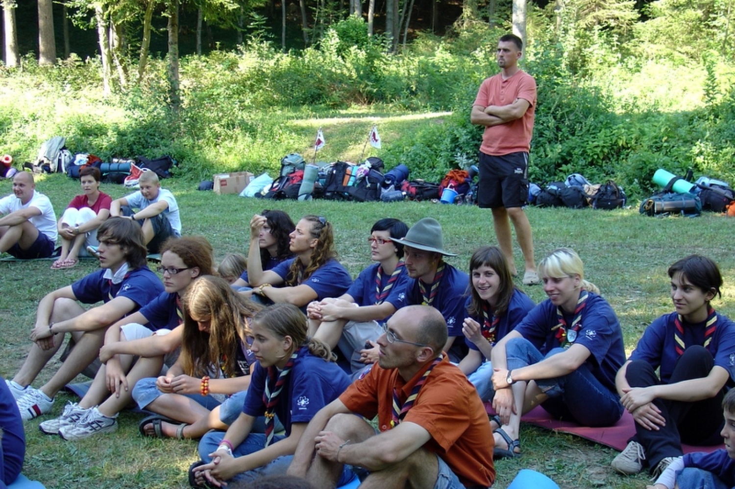 Več kot 60 članov Triglavskega stega se nas je prejšnjo nedeljo, po koncu Kvajdeja zbralo na Suhi pri Predosljah, kjer smo na skupnem taboru štiri dni praznovali 15 let delovanja našega stega.