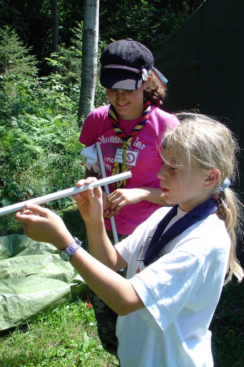 Več kot 60 članov Triglavskega stega se nas je prejšnjo nedeljo, po koncu Kvajdeja zbralo na Suhi pri Predosljah, kjer smo na skupnem taboru štiri dni praznovali 15 let delovanja našega stega.