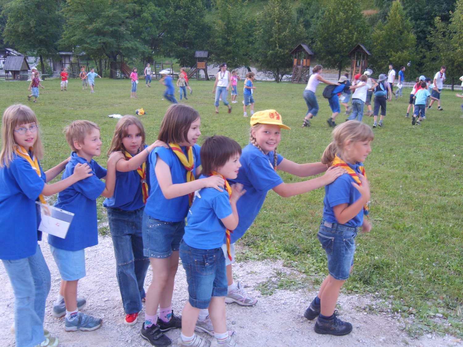 Volčiči se igrajo (Marmeljada 2007)