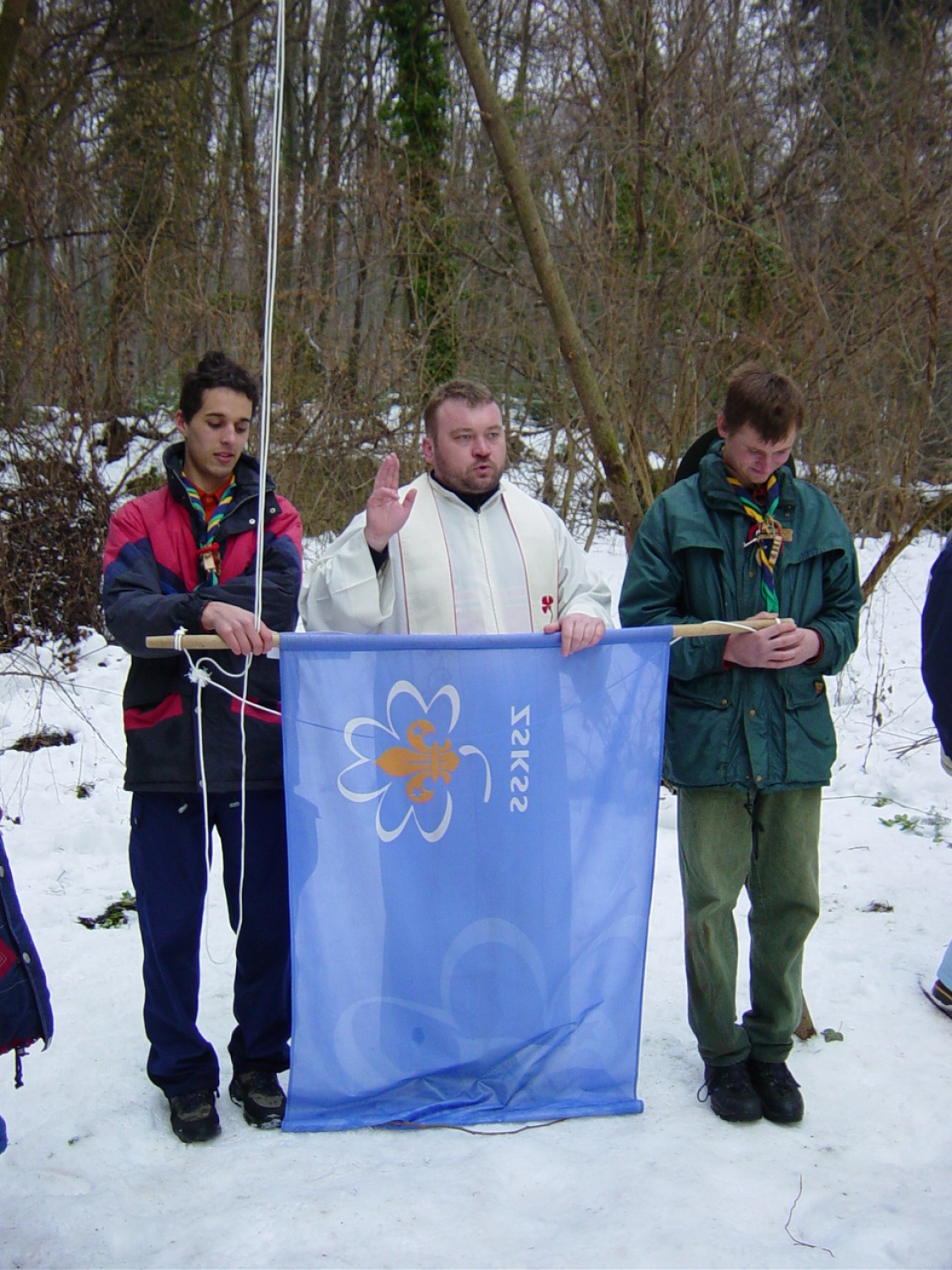 Slike so iz septembra 2000 (obljube so bile na Ratežu pri Novem mestu) in iz januarja 2003 (obljubile so bile na Hmeljniku).