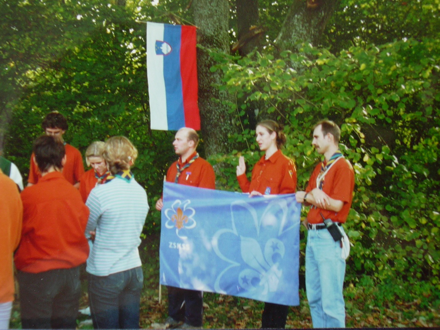 Slike so iz septembra 2000 (obljube so bile na Ratežu pri Novem mestu) in iz januarja 2003 (obljubile so bile na Hmeljniku).