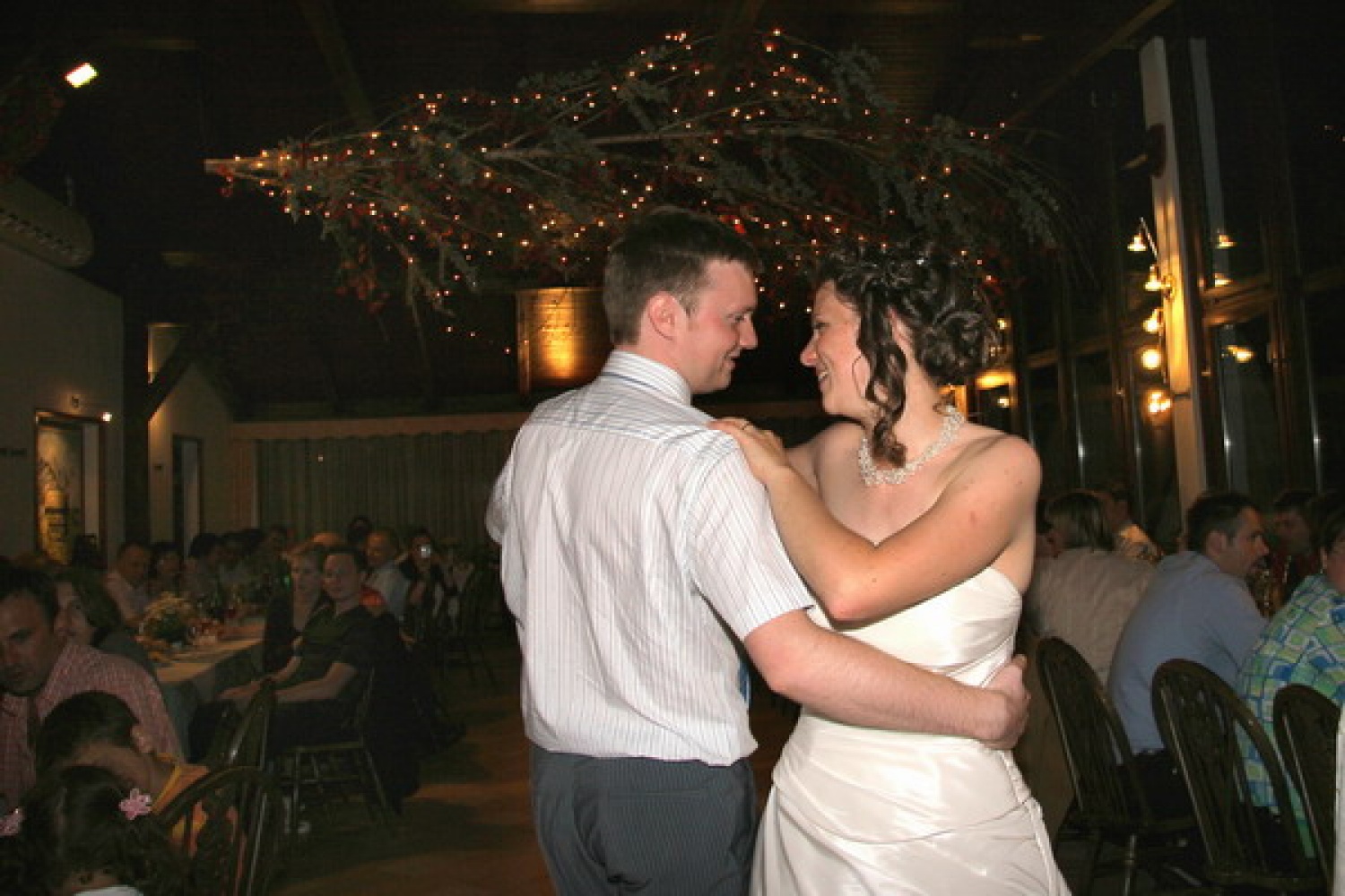 Nekaj slikovnih vtisov z dogajanja na poročni dan