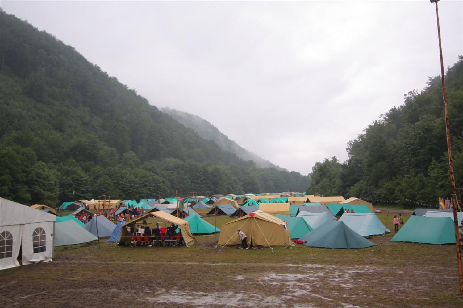 Jamboree 2008 - nedelja jutro in dež
