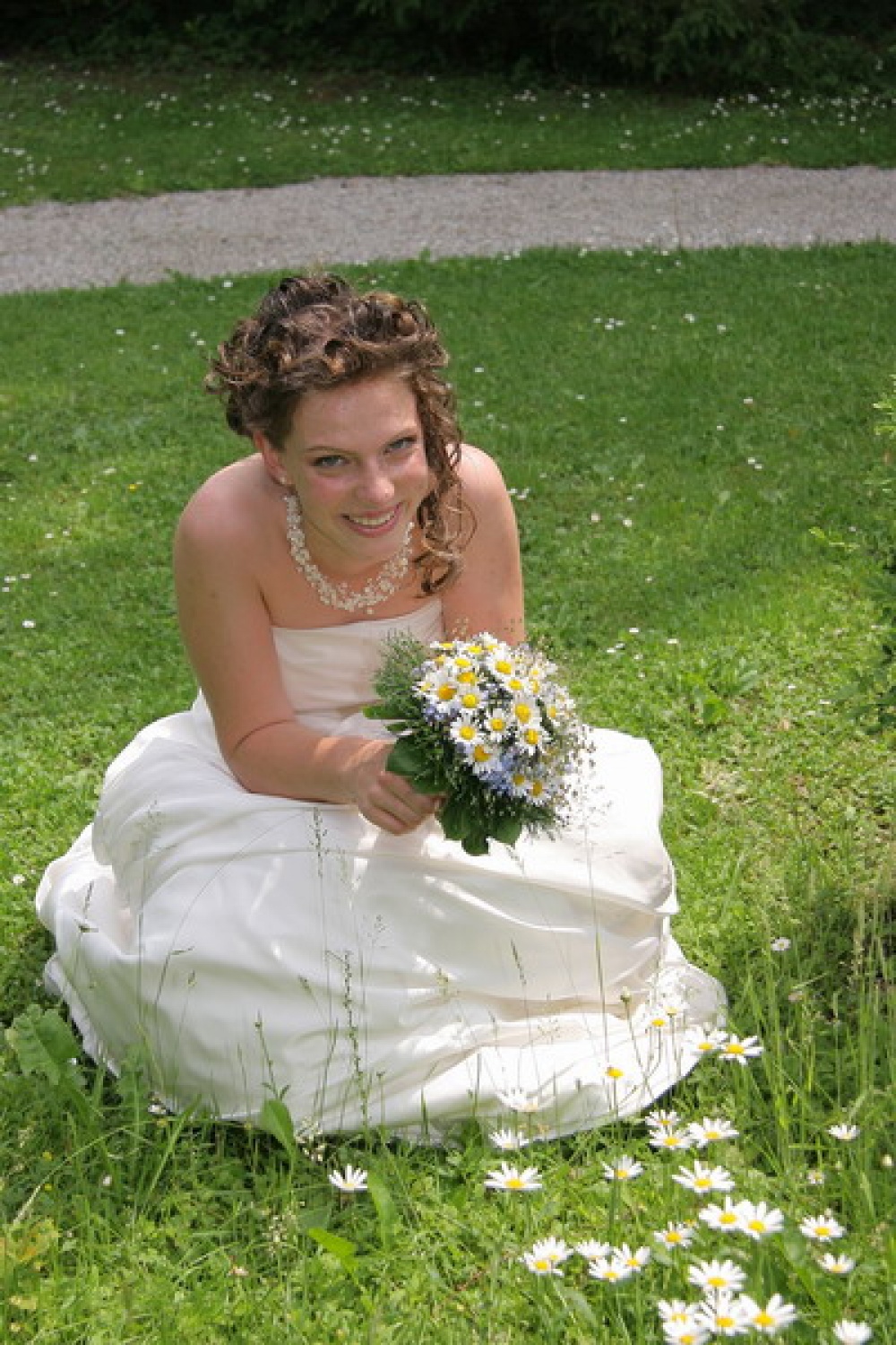 Nekaj slikovnih vtisov z dogajanja na poročni dan