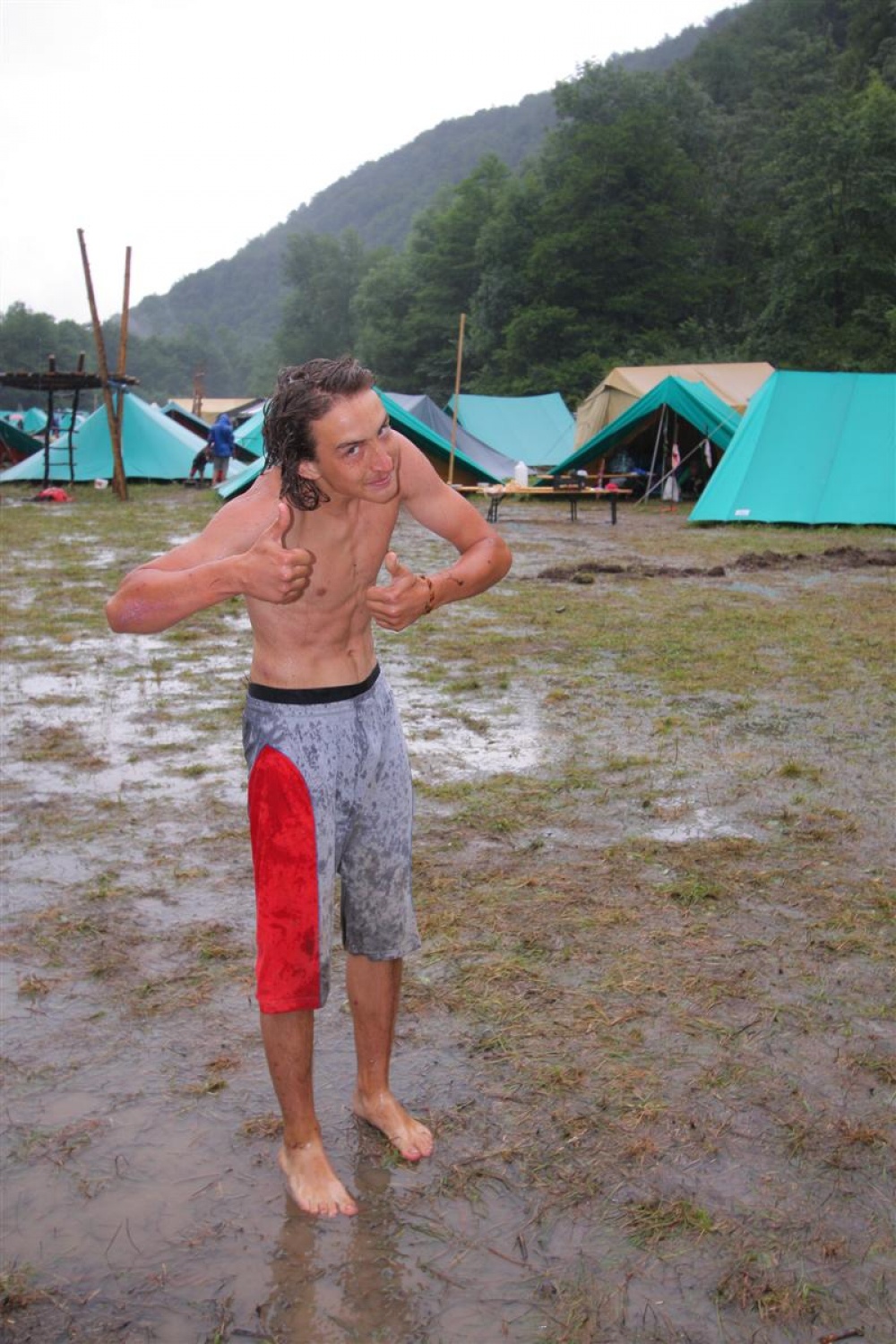 Jamboree 2008 - nedelja jutro in dež