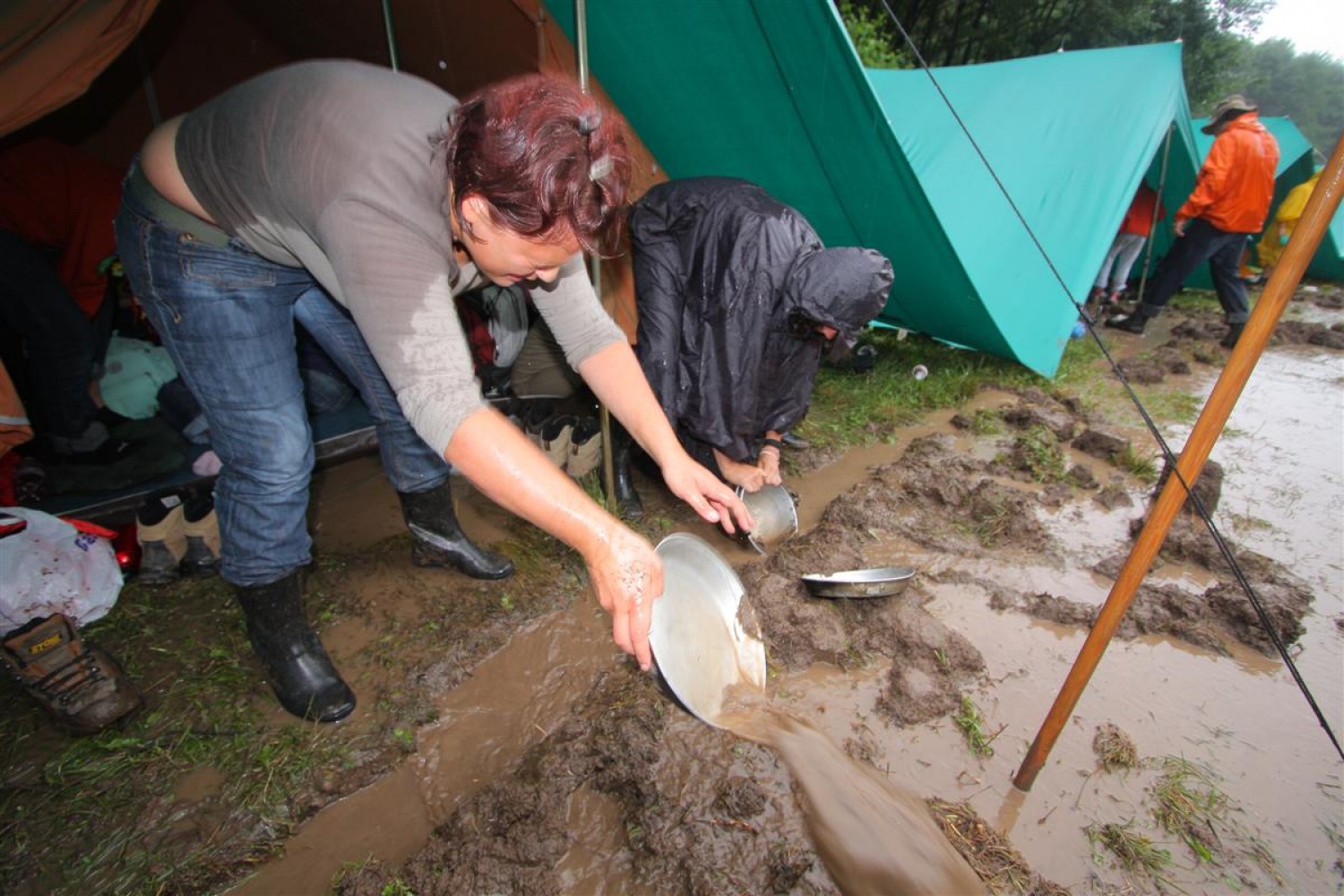 Jamboree 2008 - nedelja jutro in dež