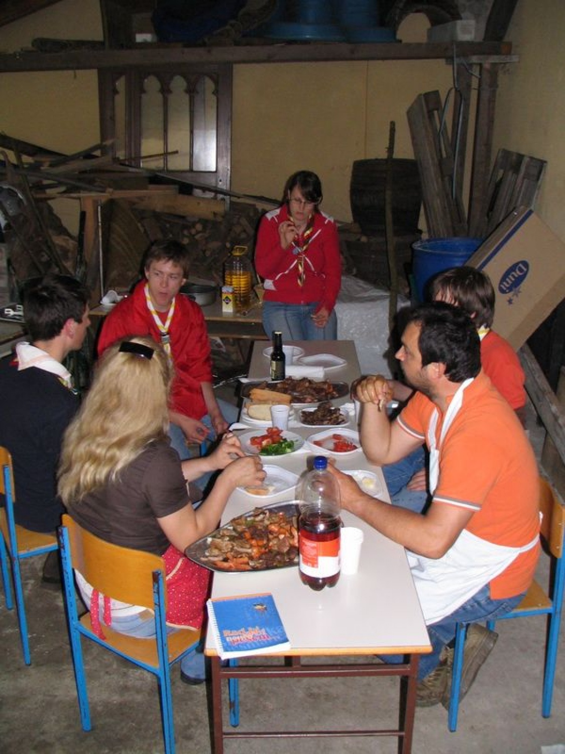Slike s piknika treh stegov