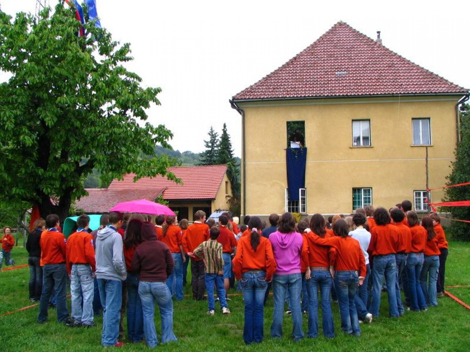 Slike s piknika treh stegov