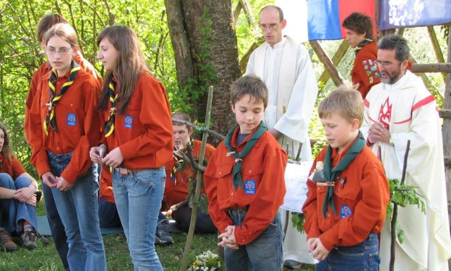 zahvale novih skavtov in ižanski kaplan