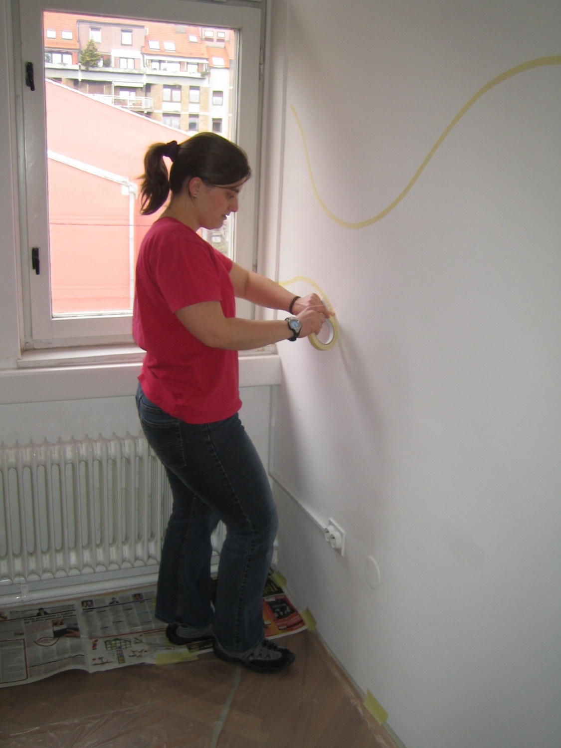 V galeriji so slike, ki prikazujejo, kako smo se lotili barvanja novih prostorov v Mariboru.