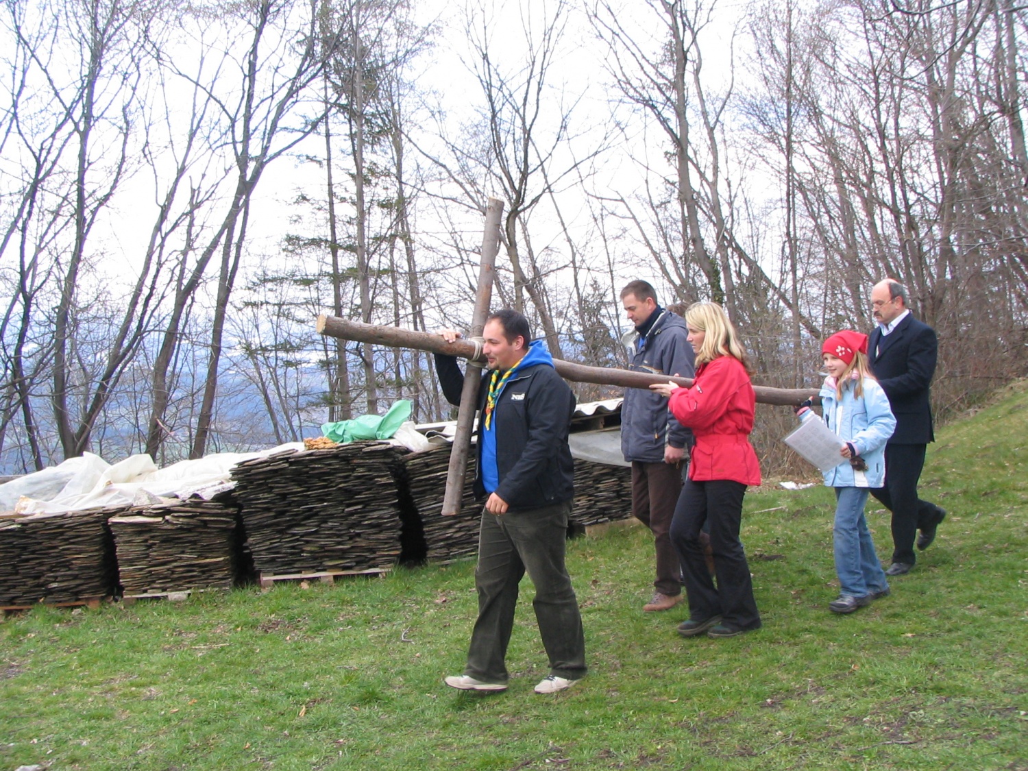 ... in nošenju križa