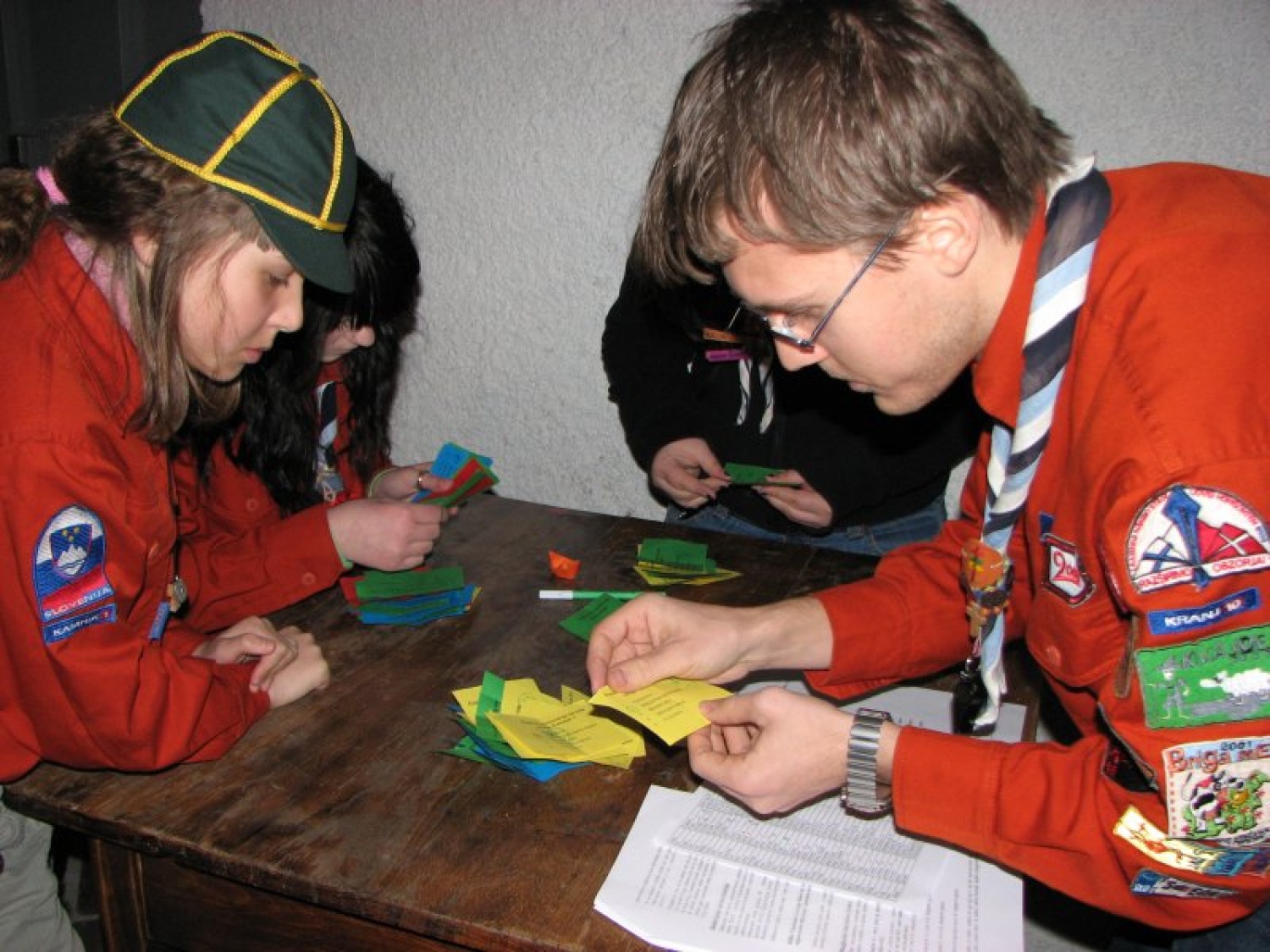 Slike iz dogodka, ko je Kamnik 1 izbiral svoje ime na finalnem glasovanju