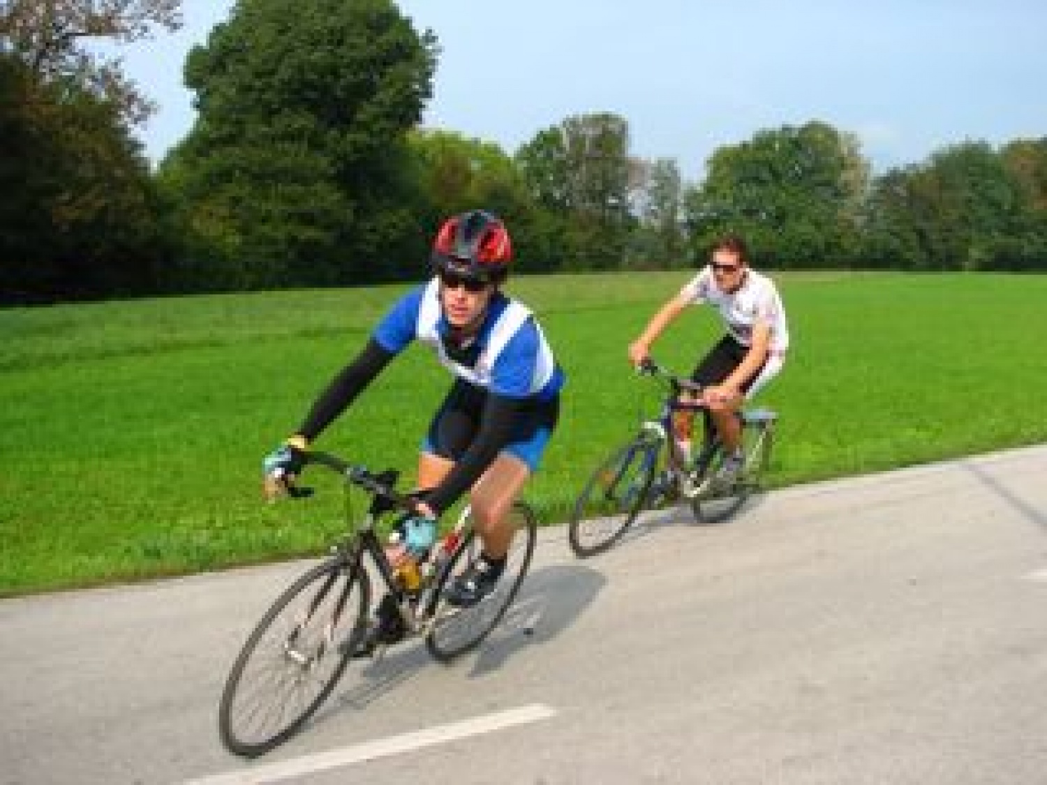 Nekaj utrinkov z Ekipnega triatlona 2006: za motivacijo.