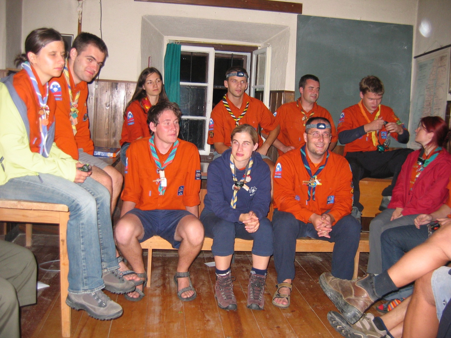 ˝Poletel bom!˝  je odmevalo iz 19 + 8 skavtskih src na poti od Kamnika čez Menino planino in nazaj v Kamnik.