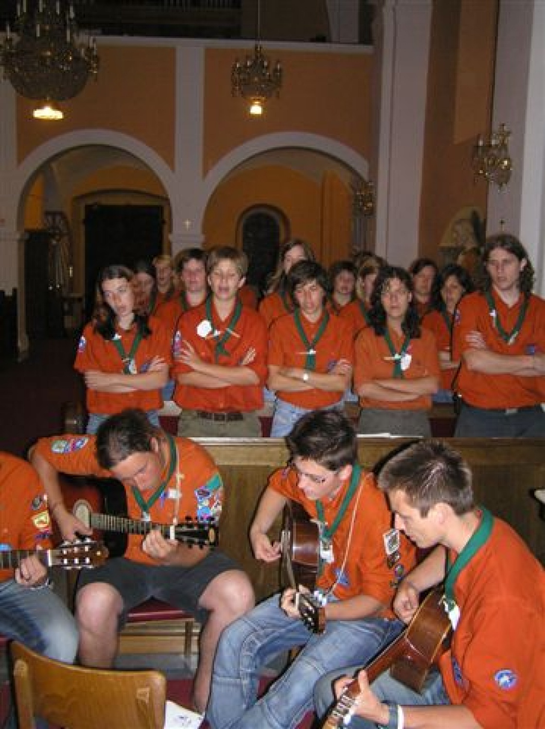 Moški kitaristi in ženske pevke - tako je to